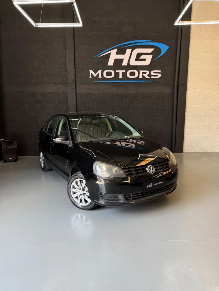 VW - VolksWagen Polo Sedan I MOTION  1.6 Total Flex  4p